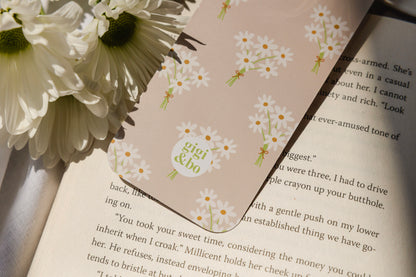 Michele's Daisies Bookmark