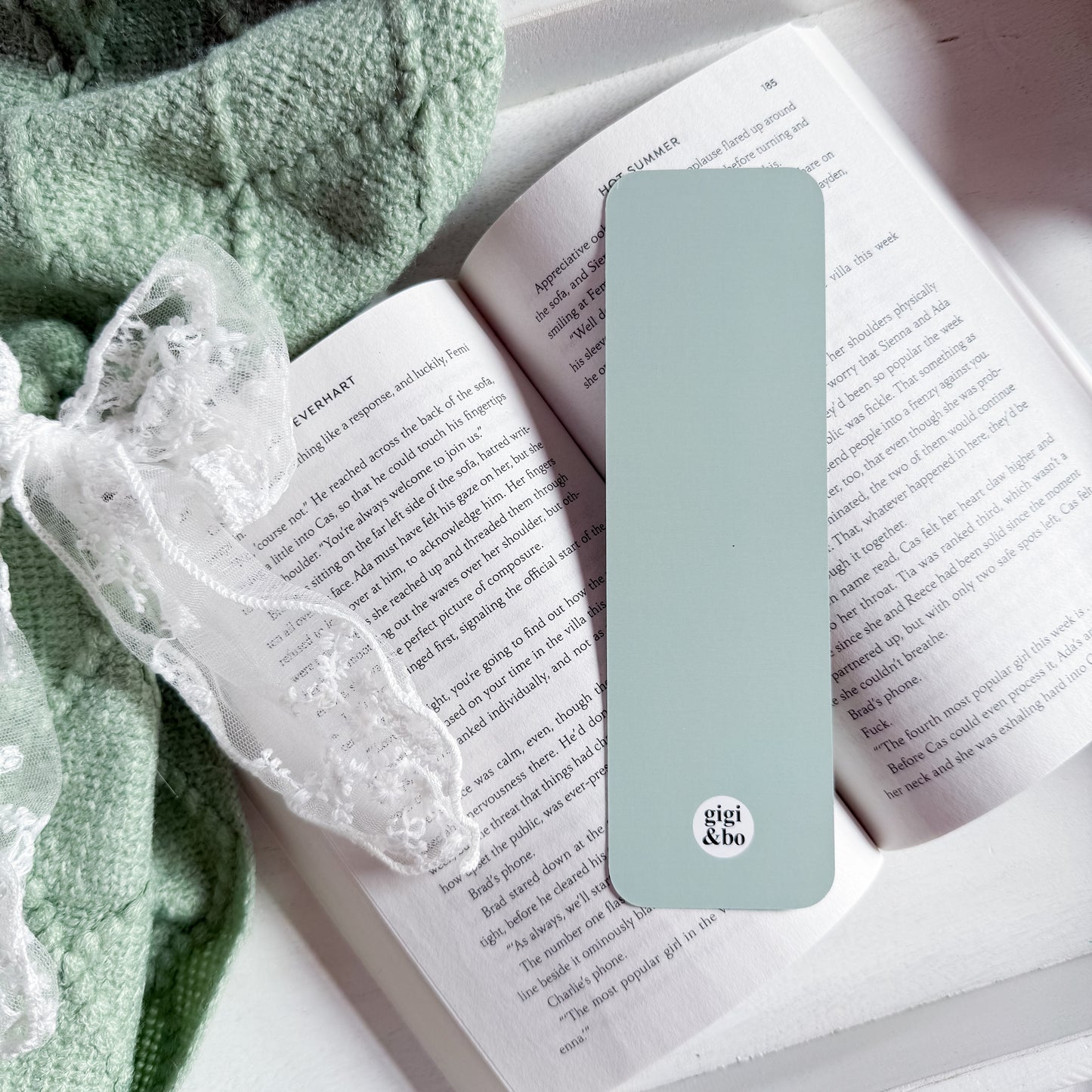 Read Queer Books Bookmark
