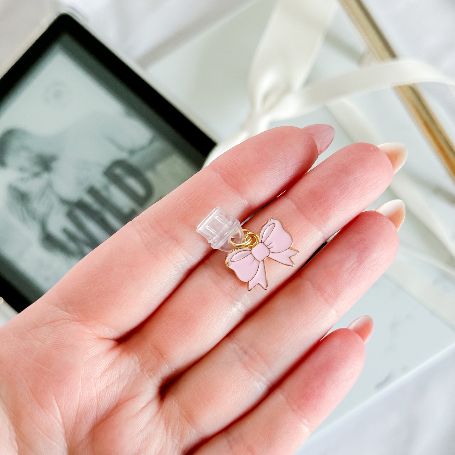 Pink Bow Kindle & Phone Charm